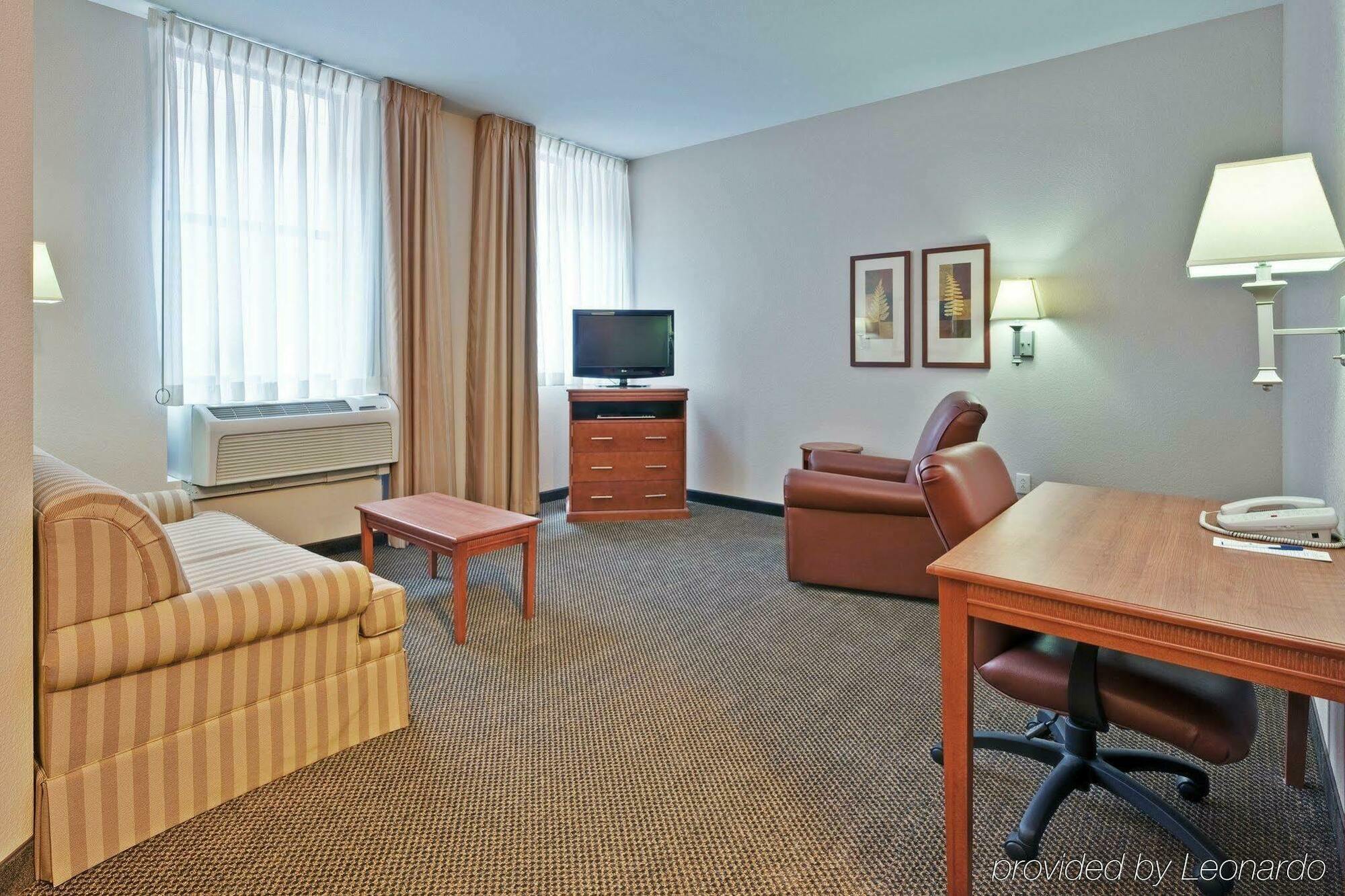 Candlewood Suites Terre Haute By Ihg Eksteriør billede
